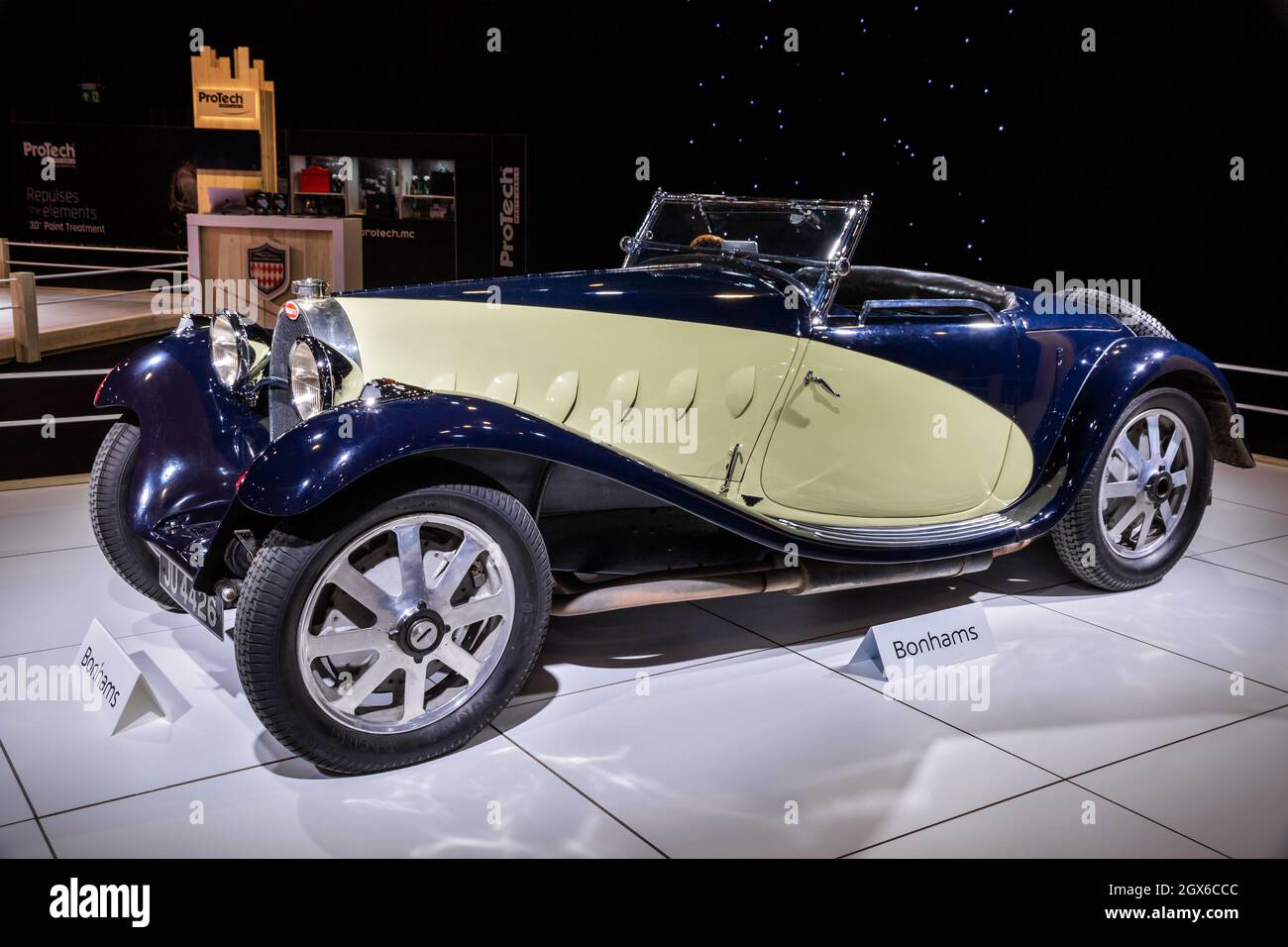 1932 Bugatti Type 55 Roadster classic car showcased at the Autosalon 2020 Motor Show. Brussels, Belgium - January 9, 2020. Stock Photo