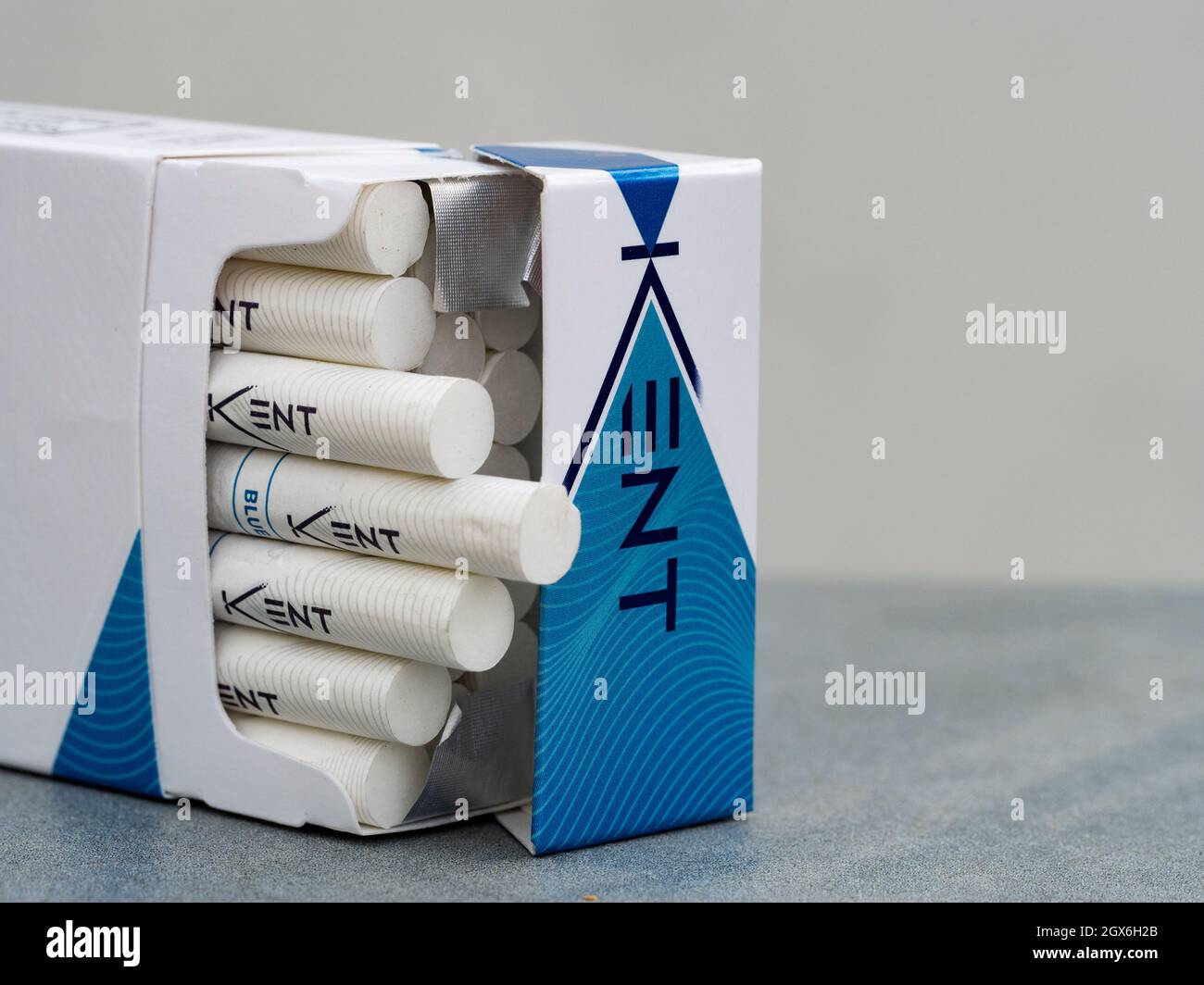 Kiev, Ukraine. 04th Oct, 2021. In this photo illustration, a pack of Kent Blue Cigarettes, made by British American Tobacco with a government warning 'Smoking Kills' seen displayed. Credit: SOPA Images Limited/Alamy Live News Stock Photo