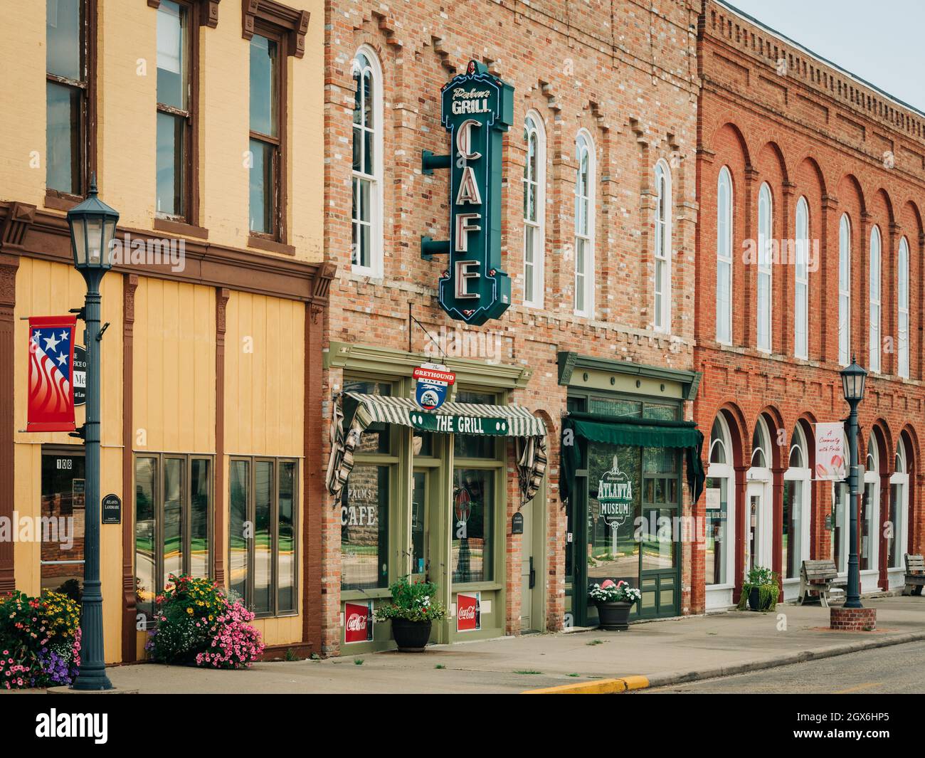 Vintage cafe sign on Route 66, in Atlanta, Illinois Stock Photo Alamy