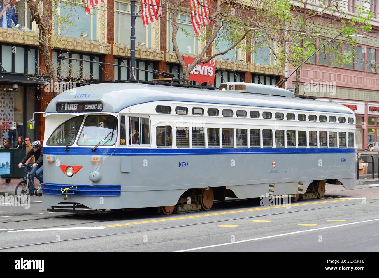 Fline Antique PCC streetcar No.1070 Newark New Jersey on Market Street