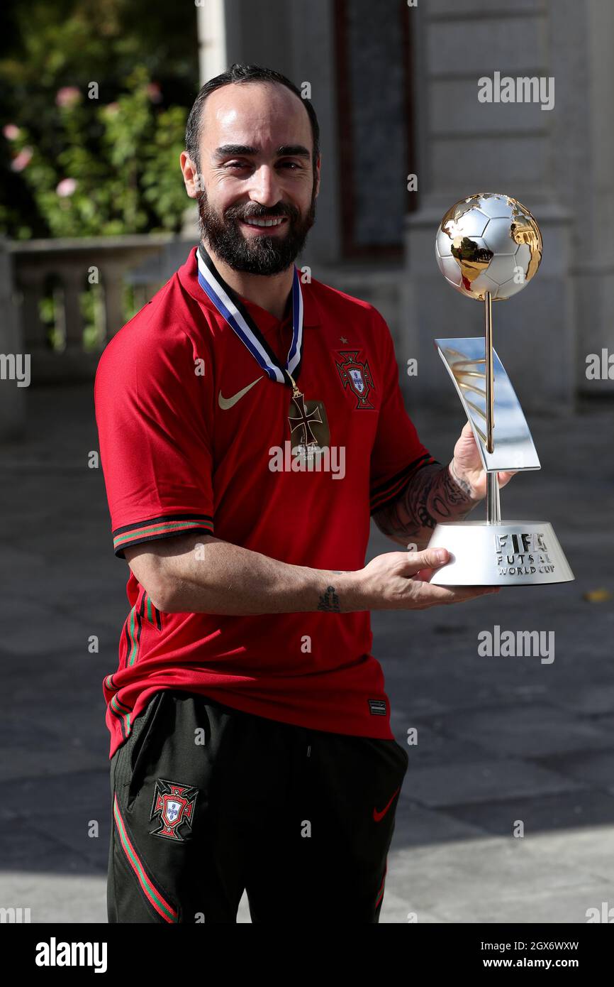 Portugal on X: 🗓 𝕮𝖍𝖊𝖌𝖔𝖚 𝖔 𝖉𝖎𝖆! Jogo 1⃣ no Mundial de Futsal 2021!  🏆 𝘍𝘶𝘵𝘴𝘢𝘭 𝘞𝘰𝘳𝘭𝘥 𝘊𝘶𝘱 🇹🇭✖🇵🇹 ⌚ 18H 📺 @RTP1 #VamosComTudo  #FutsalPT  / X