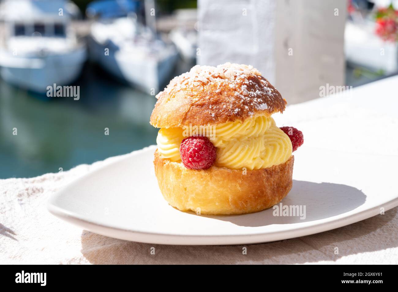 Delicatessen Film Hi Res Stock Photography And Images Alamy
