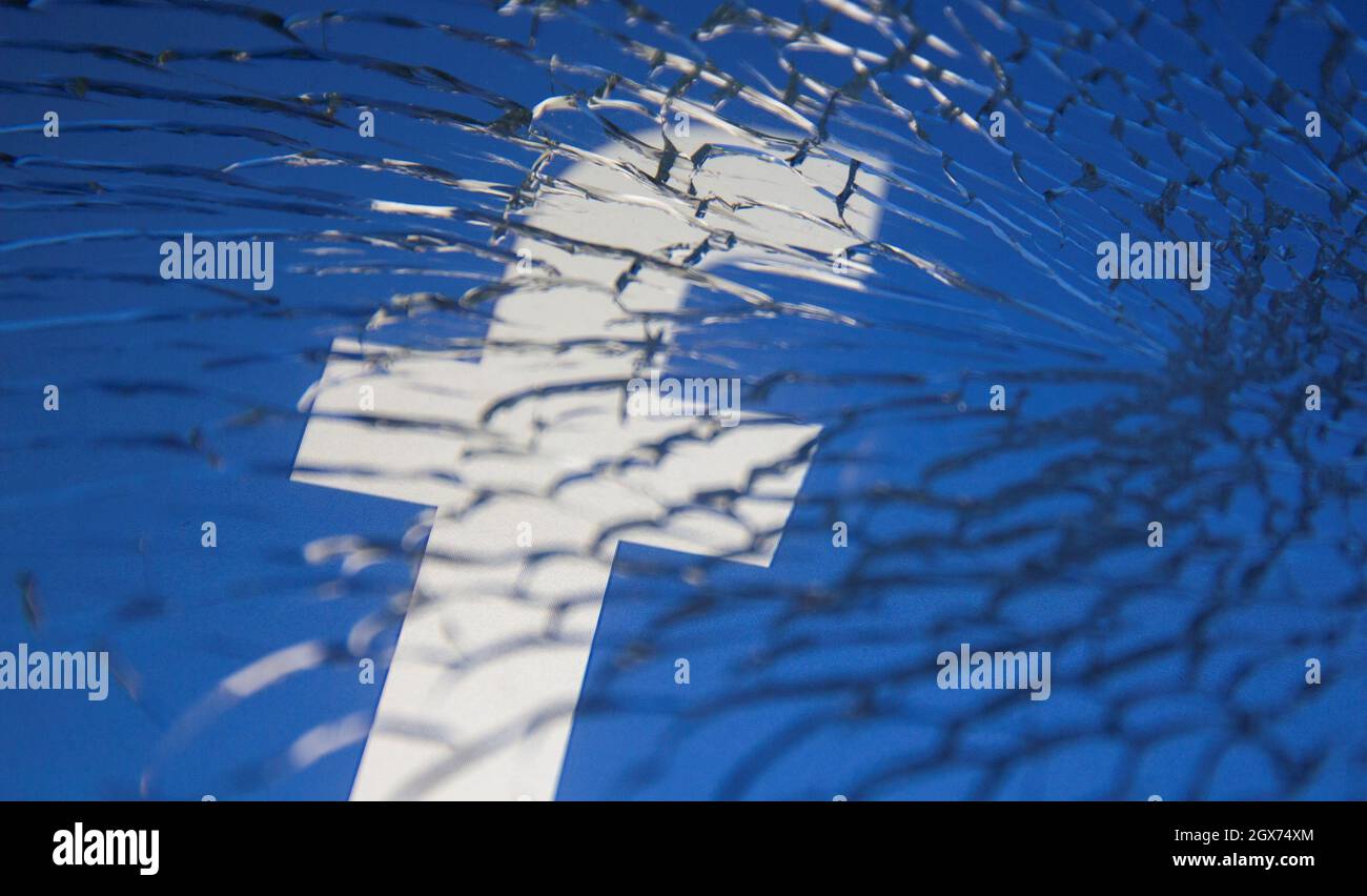Facebook logo broken hires stock photography and images Alamy