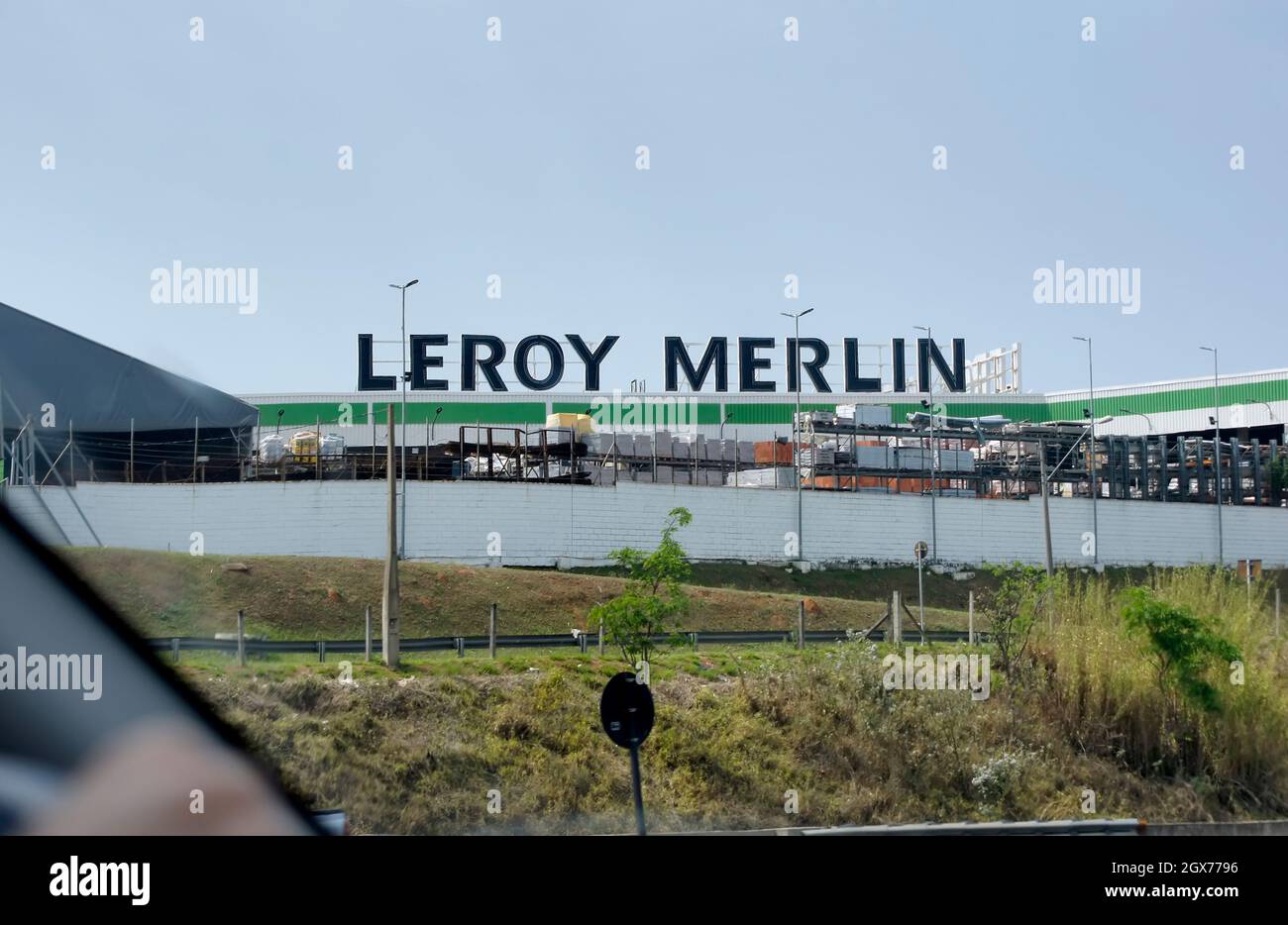 September 12, 2021. Campinas, SP, Brazil. Facade of Leroy Merlin megastore entrance on Dom Pedro 1 highway. Stock Photo
