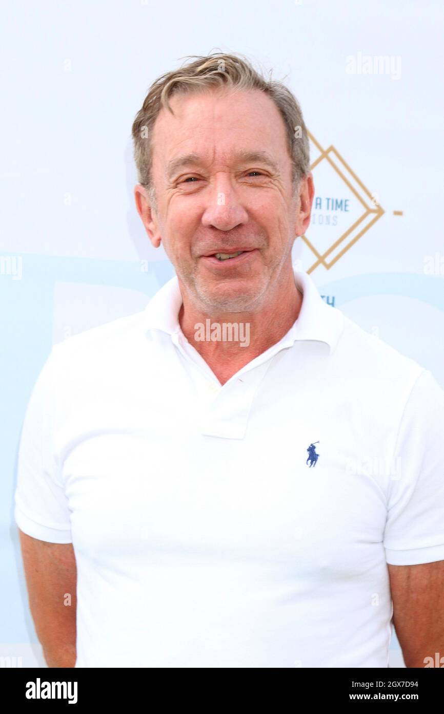 LOS ANGELES - OCT 4:  Tim Allen at the George Lopez Foundation 14th Celebrity Golf Classic at the Lakeside Golf Course on October 4, 2021 in Toluca Lake, CA Stock Photo