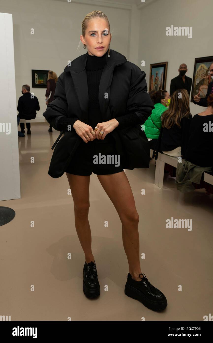 Paris, Frankreich. 04th Oct, 2021. Caroline Daur at GIAMBATTISTA VALLI