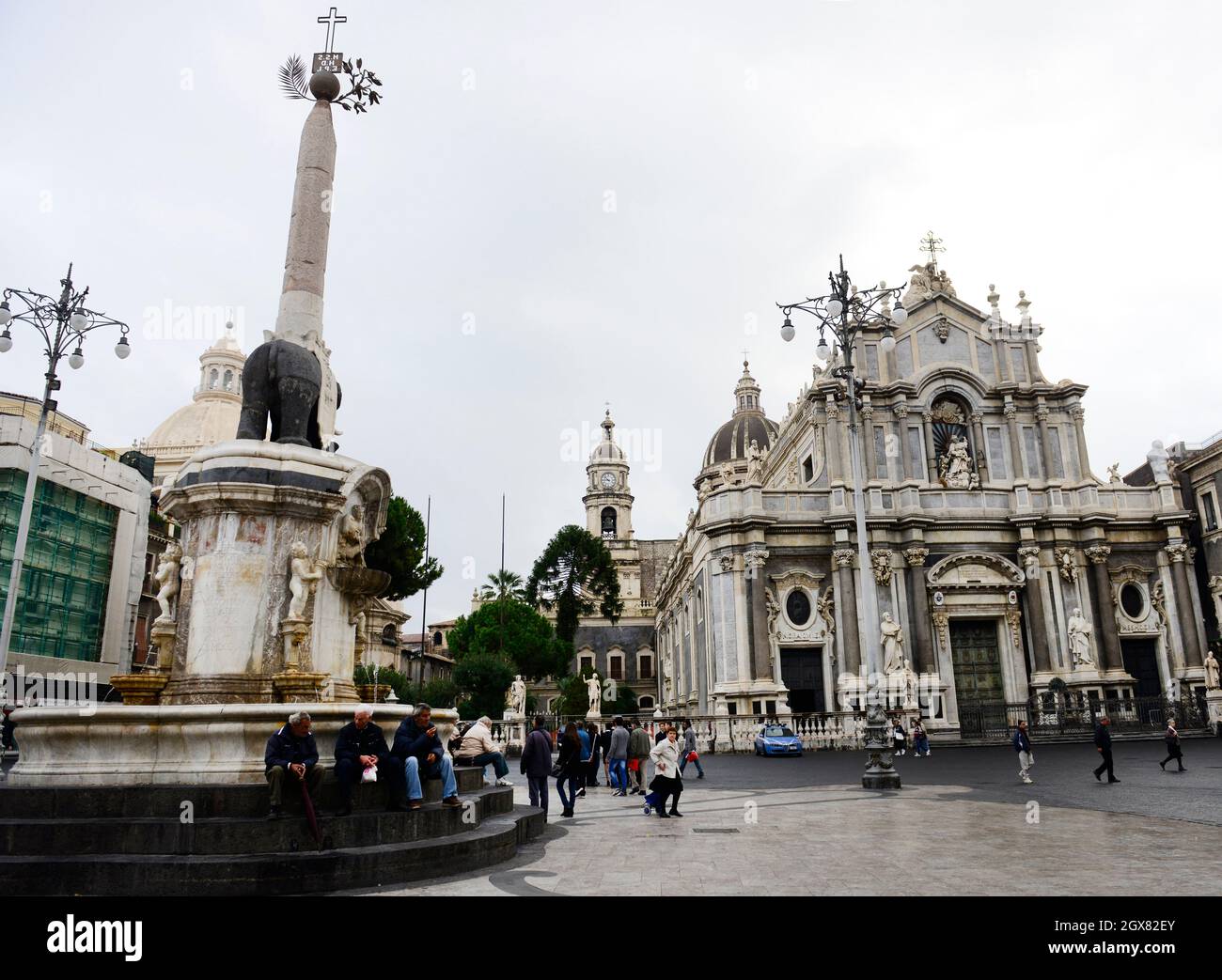 Piazza del Duomo in Catania, Italy Stock Photo - Alamy