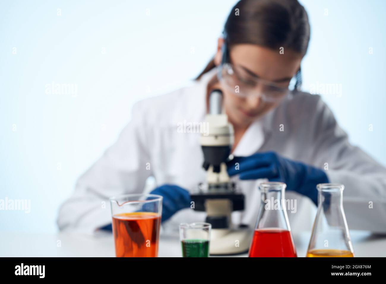female laboratory assistant chemistry research microbiology Stock Photo ...