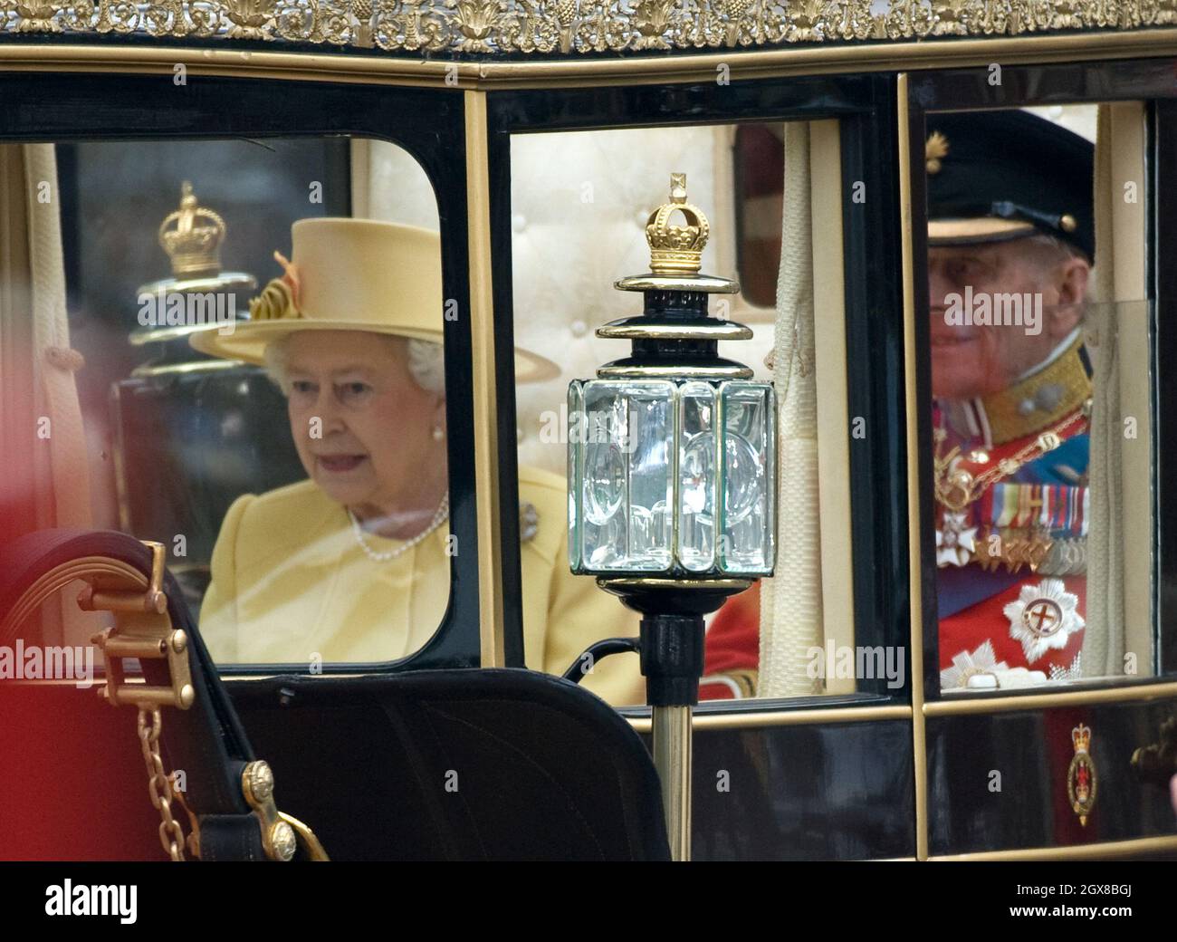 Queen Elizabeth ll and Prince Philip, Duke of Edinburgh leave following the Wedding of Prince William and Catherine Middleton at Westminster Abbey on April 29, 2011. Stock Photo