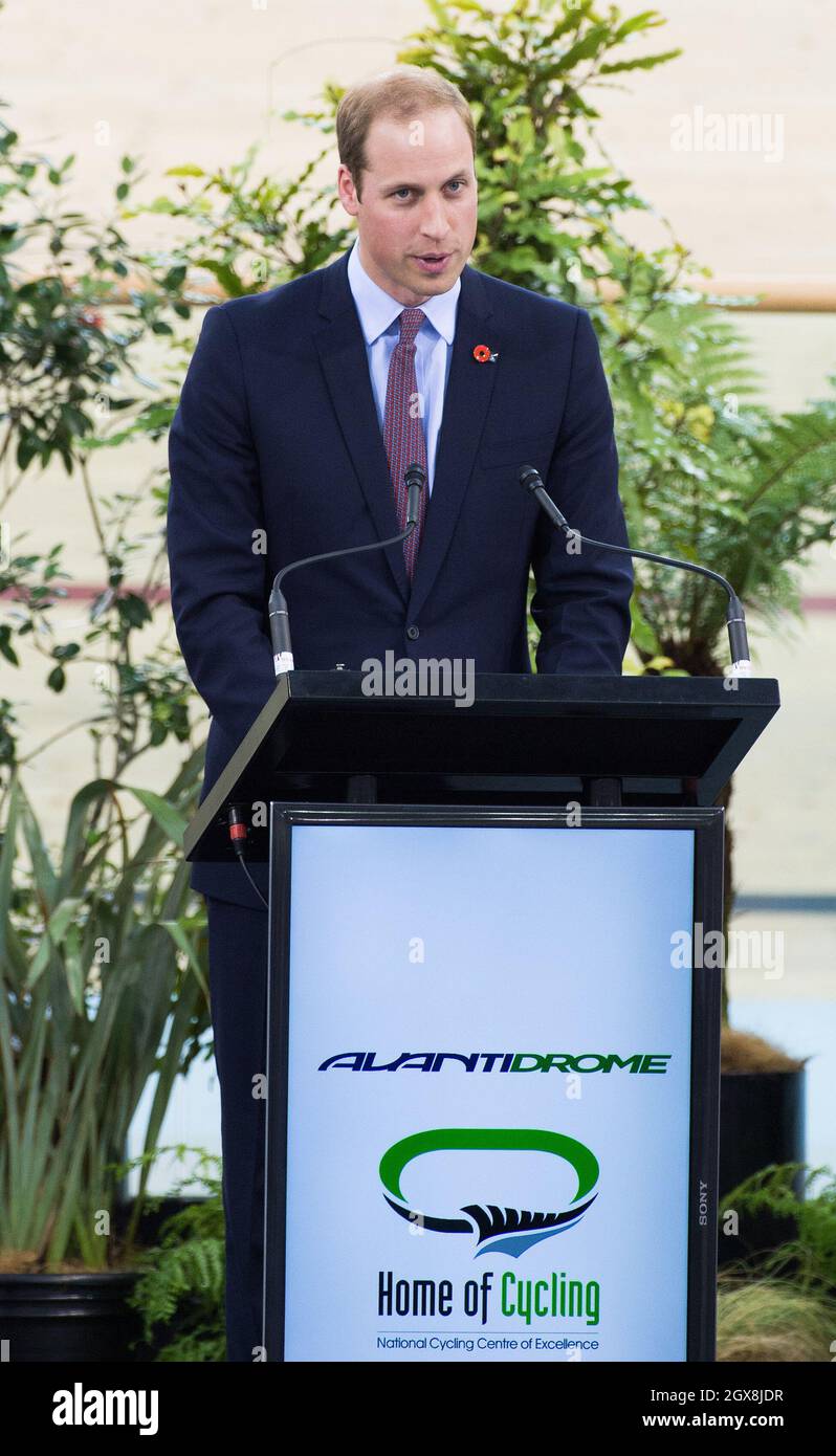 Prince William, Duke of Cambridge delivers a speech at the new National Cycling Centre of Excellence Velodrome in Hamilton, New Zealand Stock Photo