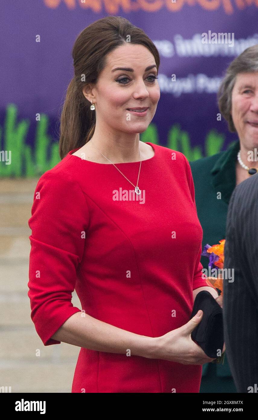 Duchess of cambridge red dress hotsell