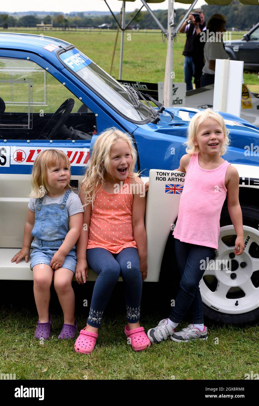 Cousins savannah phillips hires stock photography and images Alamy