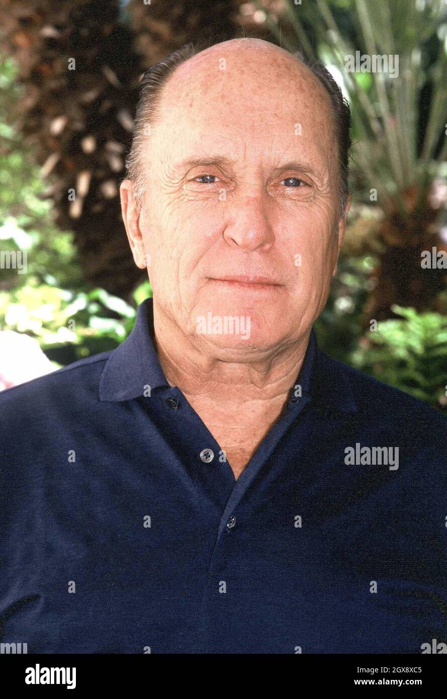 ROBERT DUVALL poses for a studio shot Stock Photo Alamy