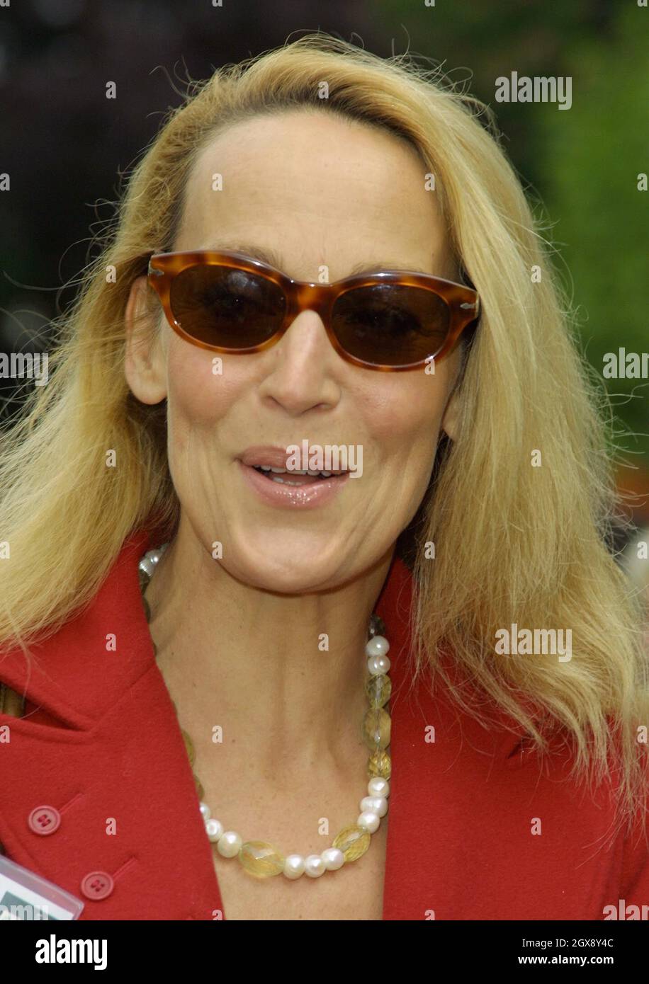 Jerry Hall  at the RHS Chelsea Flower show 2003, London. Headshot, pearl necklace. Â©Jean/allaction.co.uk  Stock Photo