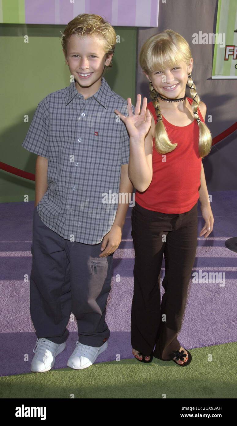 Actor Cayden Boyd and sister actress Jenna Boyd at the Hollywood(01)