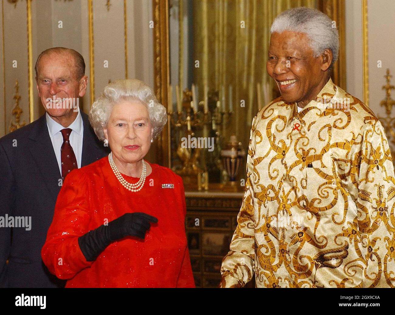 Pictures of Queen Elizabeth with Nelson Mandela, African Leaders