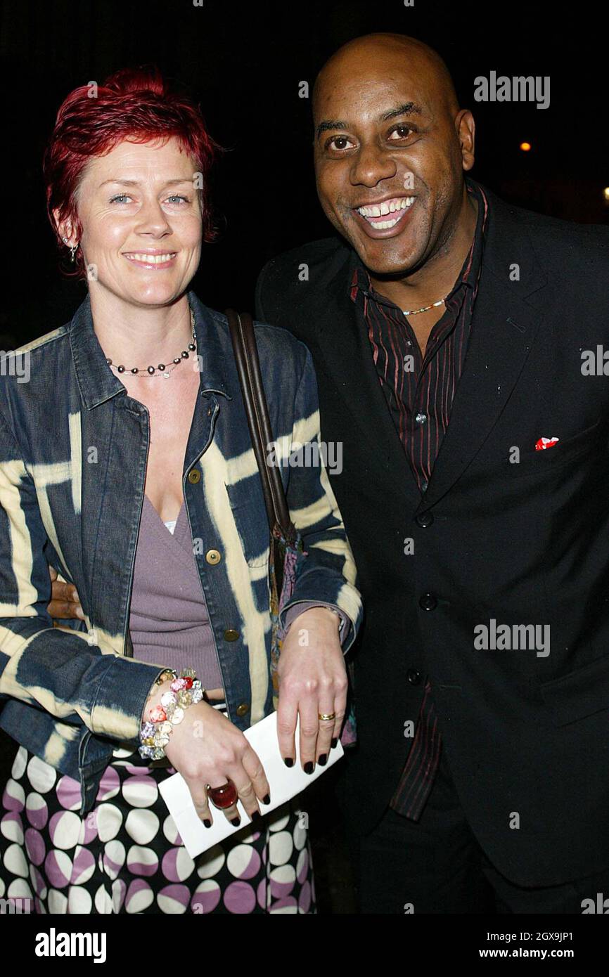 Ainsley harriott wife hi-res stock photography and images - Alamy