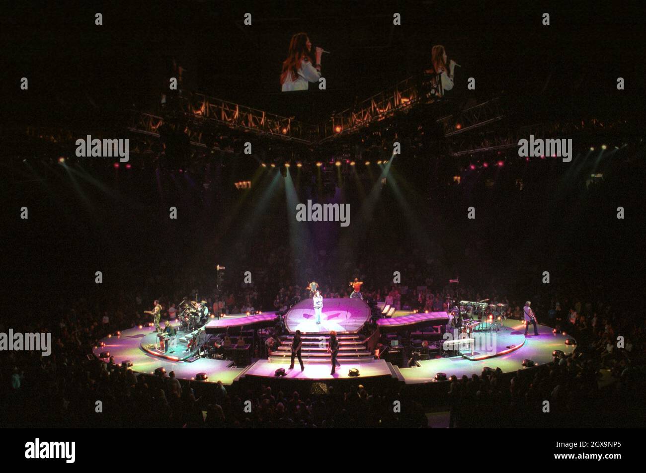Shania Twain performs live at the Pacific Coliseum in Vancouver Stock Photo Alamy