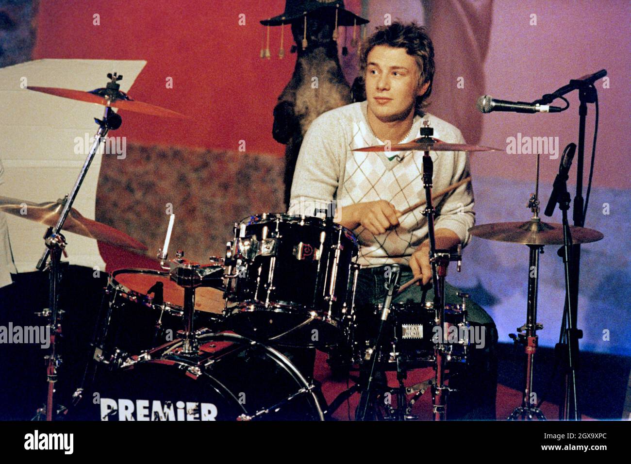 JAMIE OLIVER ON THE FRANK SKINNER SHOW OCTOBER 2000 Stock Photo - Alamy