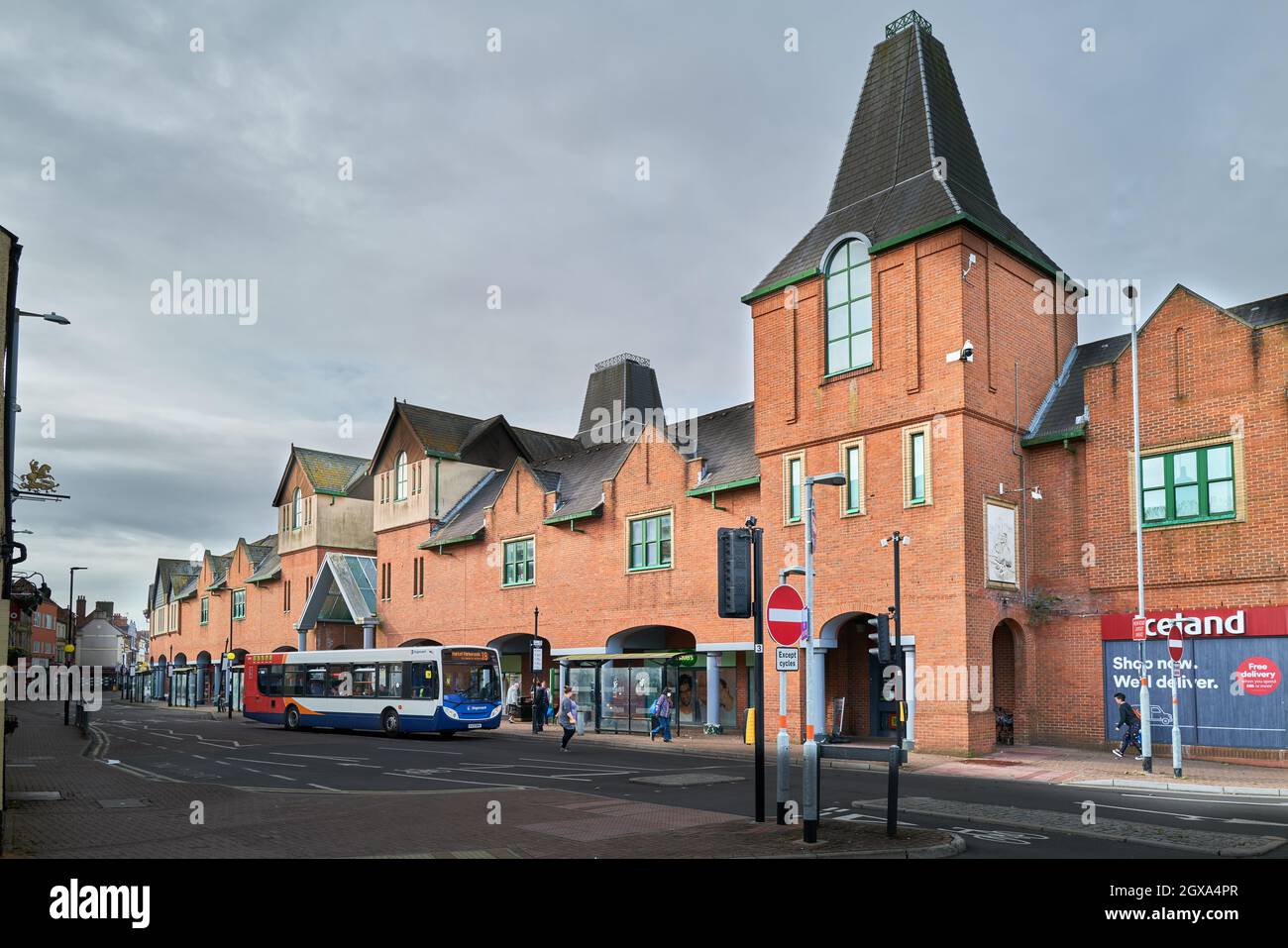 Newlands Shopping Centre Hi res Stock Photography And Images Alamy