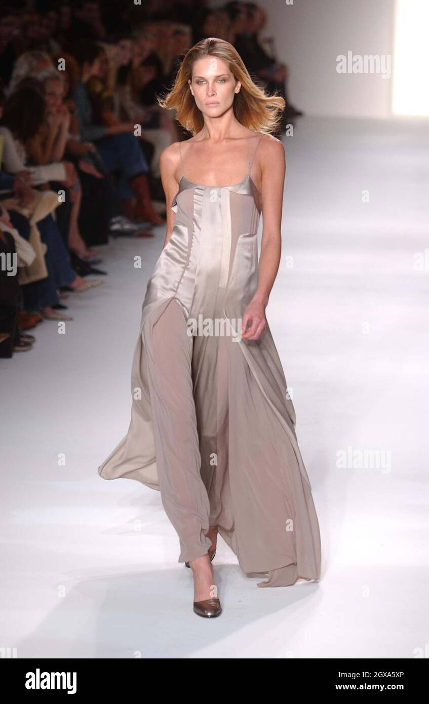 Model on the catwalk for the Calvin Klein Fashion Show at her Fall/ winter  2004 womenswear collection as part of New York Fashion Week 2004  Collections Stock Photo - Alamy