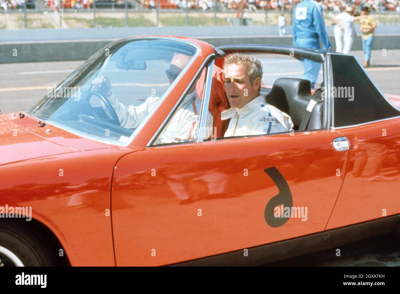 paul-newman-race-hi-res-stock-photography-and-images-alamy
