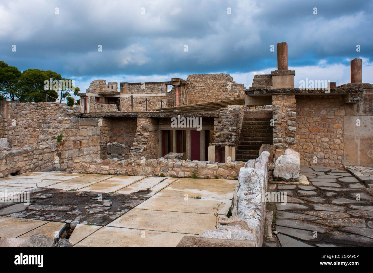 Ruins of the Minotaur's Labyrinth on Crete Stock Photo Alamy