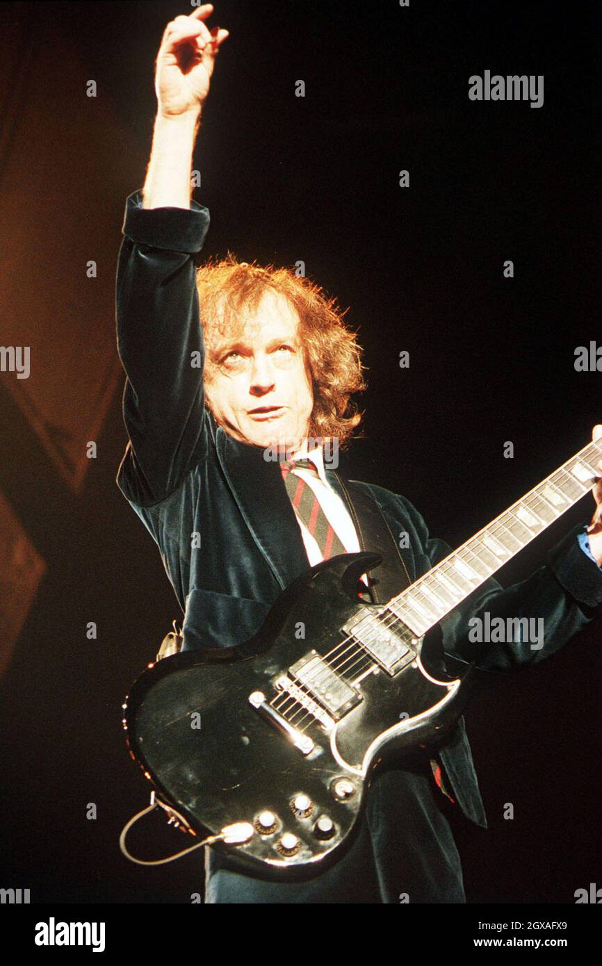 Acdc concert hi-res stock photography and images - Alamy