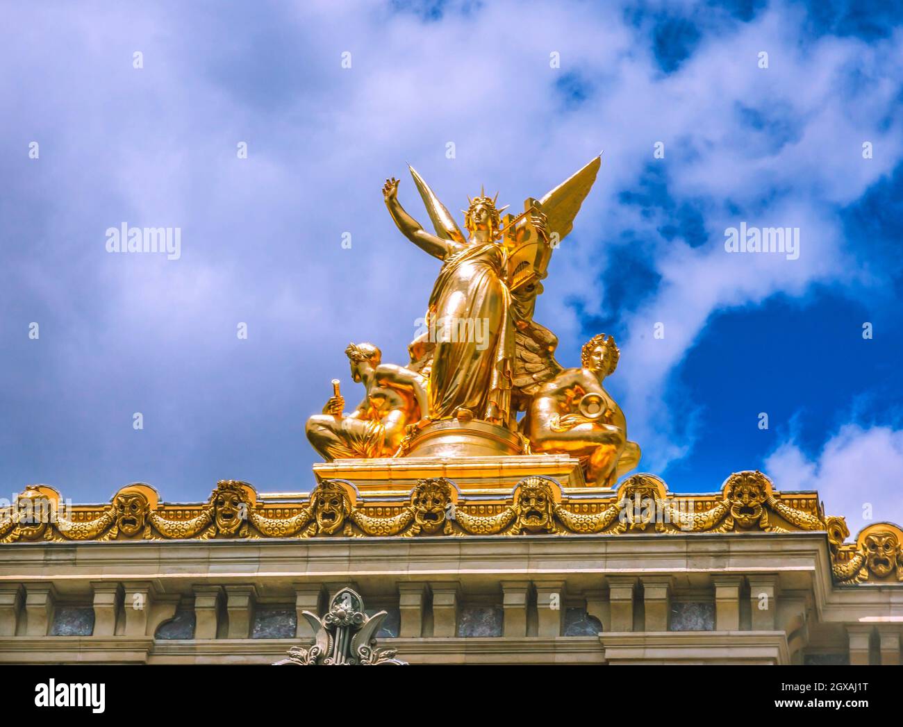 Golden Harmony Statue Opera National de Paris Palais Gannier Paris France.  Opera opened in 1875. Statue by Charles Gumery (1827-1871 Stock Photo -  Alamy