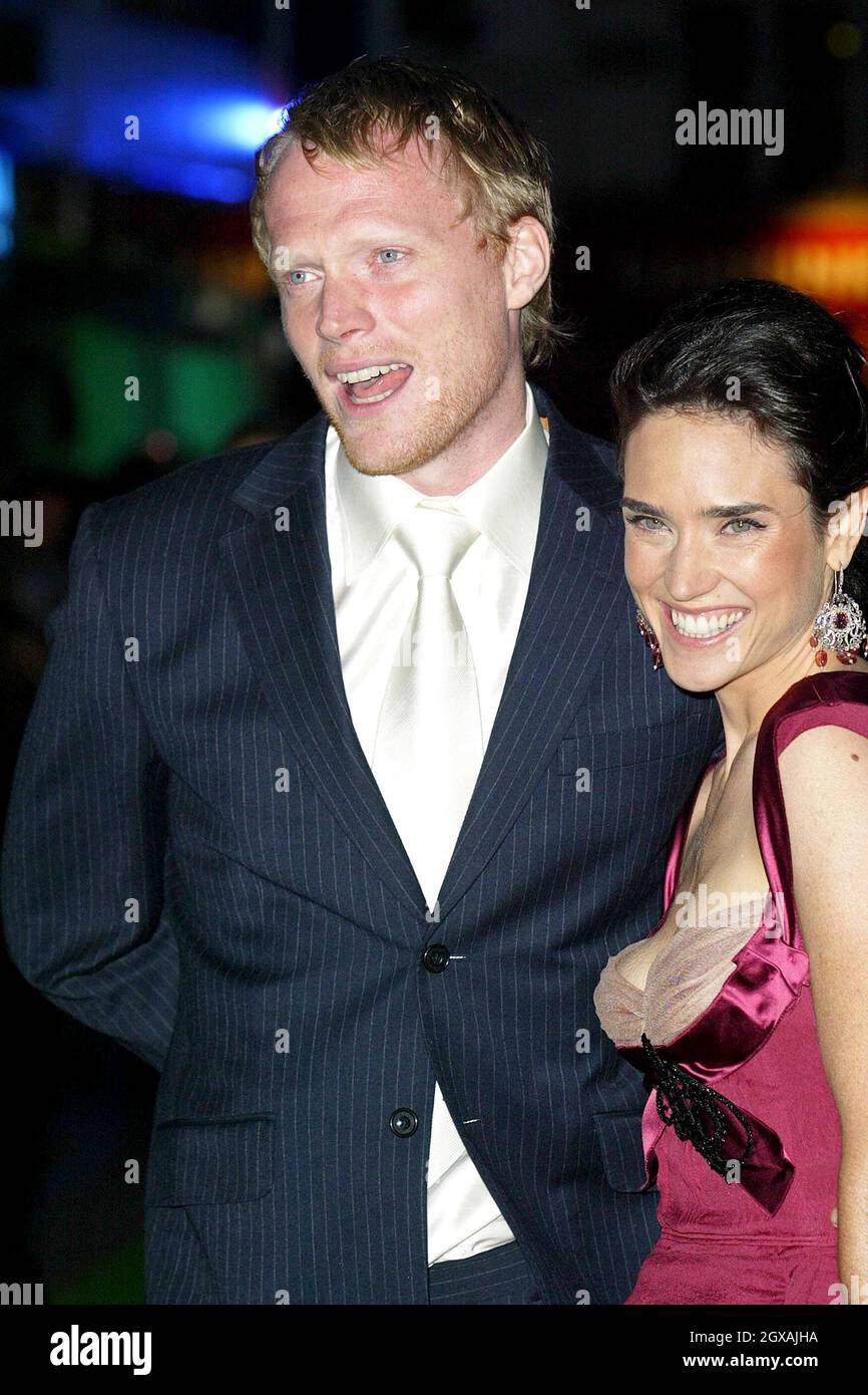Paul Bettany and Jennifer Connelly attending the film premiere of Wimbledon  in Leicester Square, London Stock Photo - Alamy