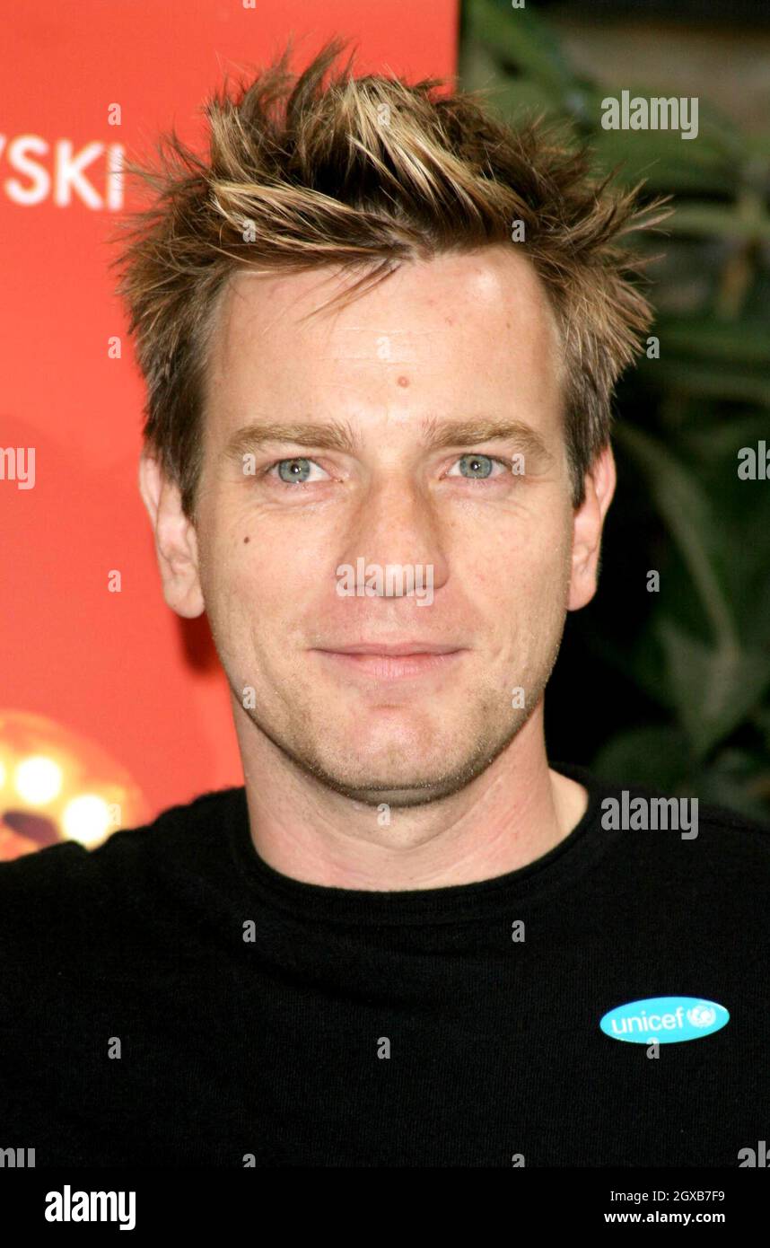 Ewan McGregor at the photocall for the West End musical"Guys and Dolls