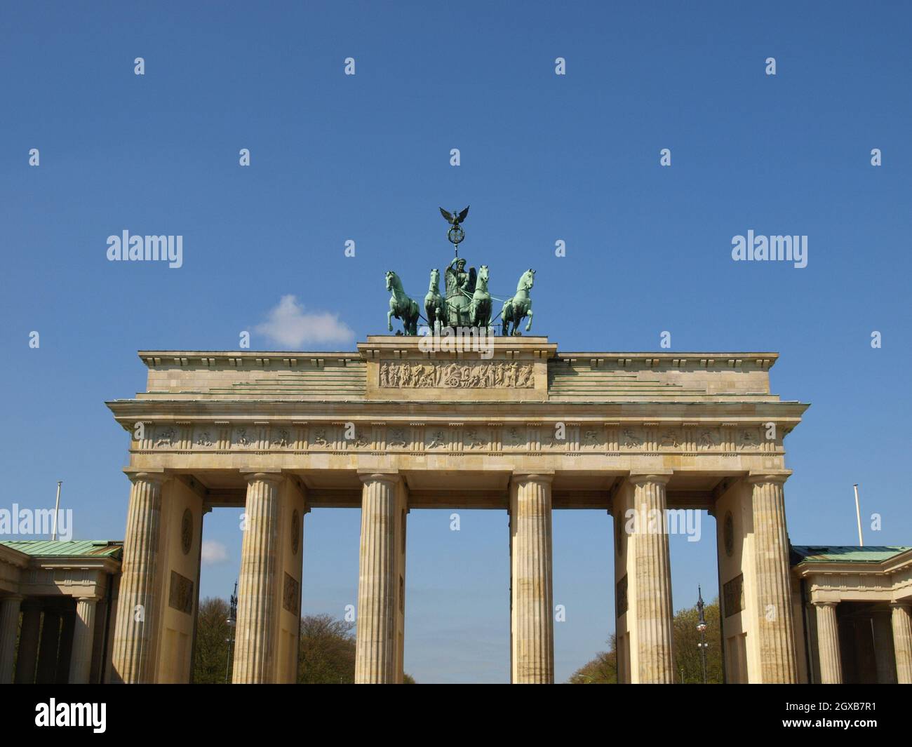 Brandenburger Tor (Brandenburg Gate), famous landmark in Berlin, Germany. Stock Photo