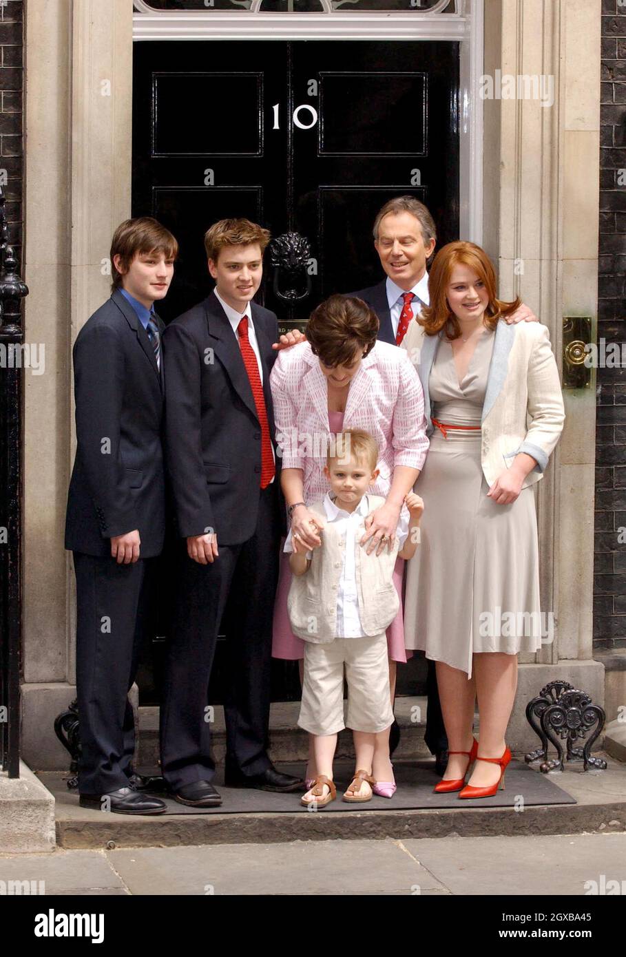 Tony Blair, Cherie Blair and children Euan, Nicky, Kathryn and Leo at on the day the Labour Party was re-elected to govern the UK. Stock Photo