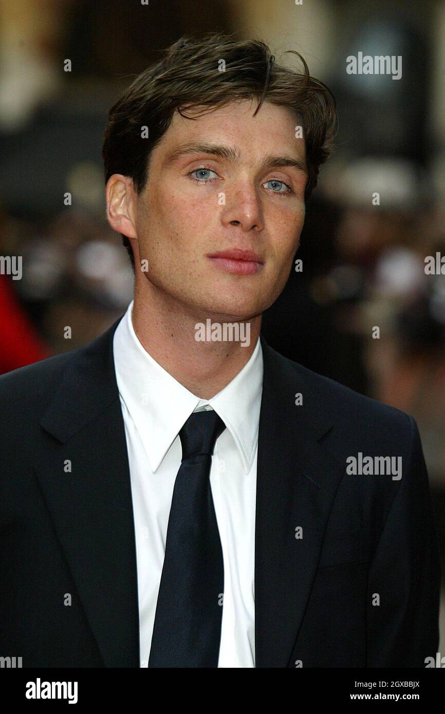 Cillian Murphy arrives at the European Premier of BATMAN BEGINS at the  Odeon Leicester square Stock Photo - Alamy