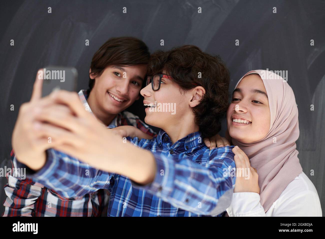 Arab legal age teenager dance movie selfie