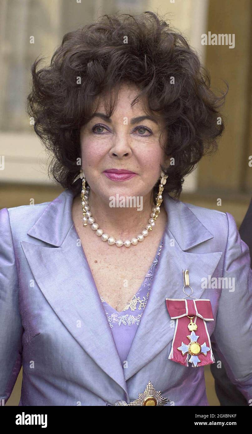 Dame elizabeth taylor hi-res stock photography and images - Alamy