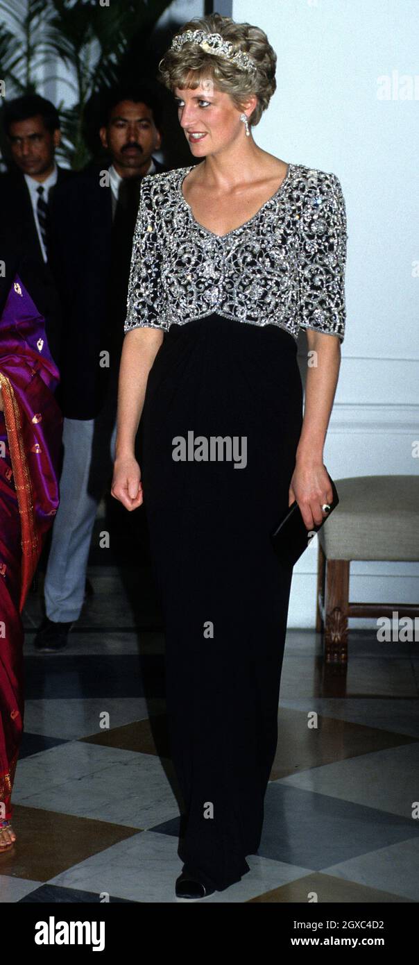 princess diana catherine walker dresses Diana: Her Fashion Story Exhibition