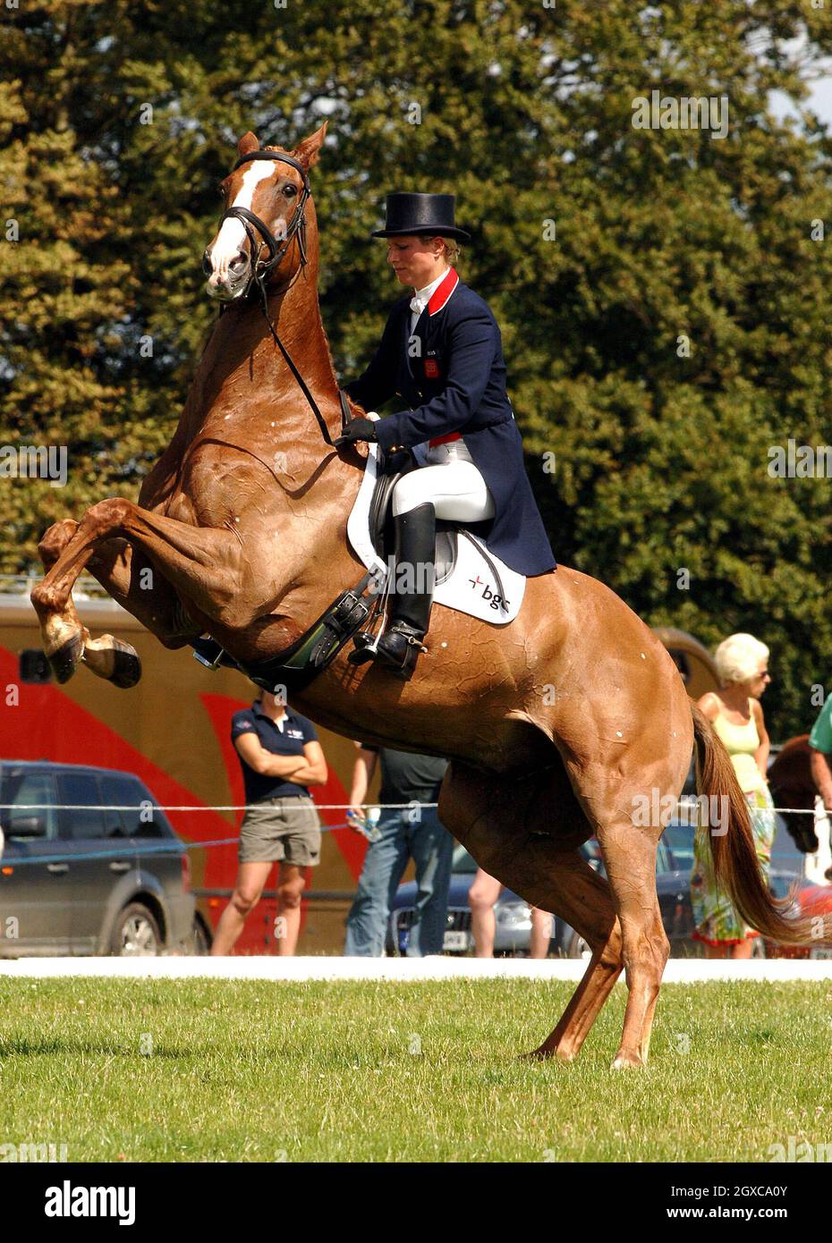 Zara Phillips riding on her horse, Toytown during The Festival of British  Eventing at Gatcombe Park, Gloucestershire Stock Photo - Alamy