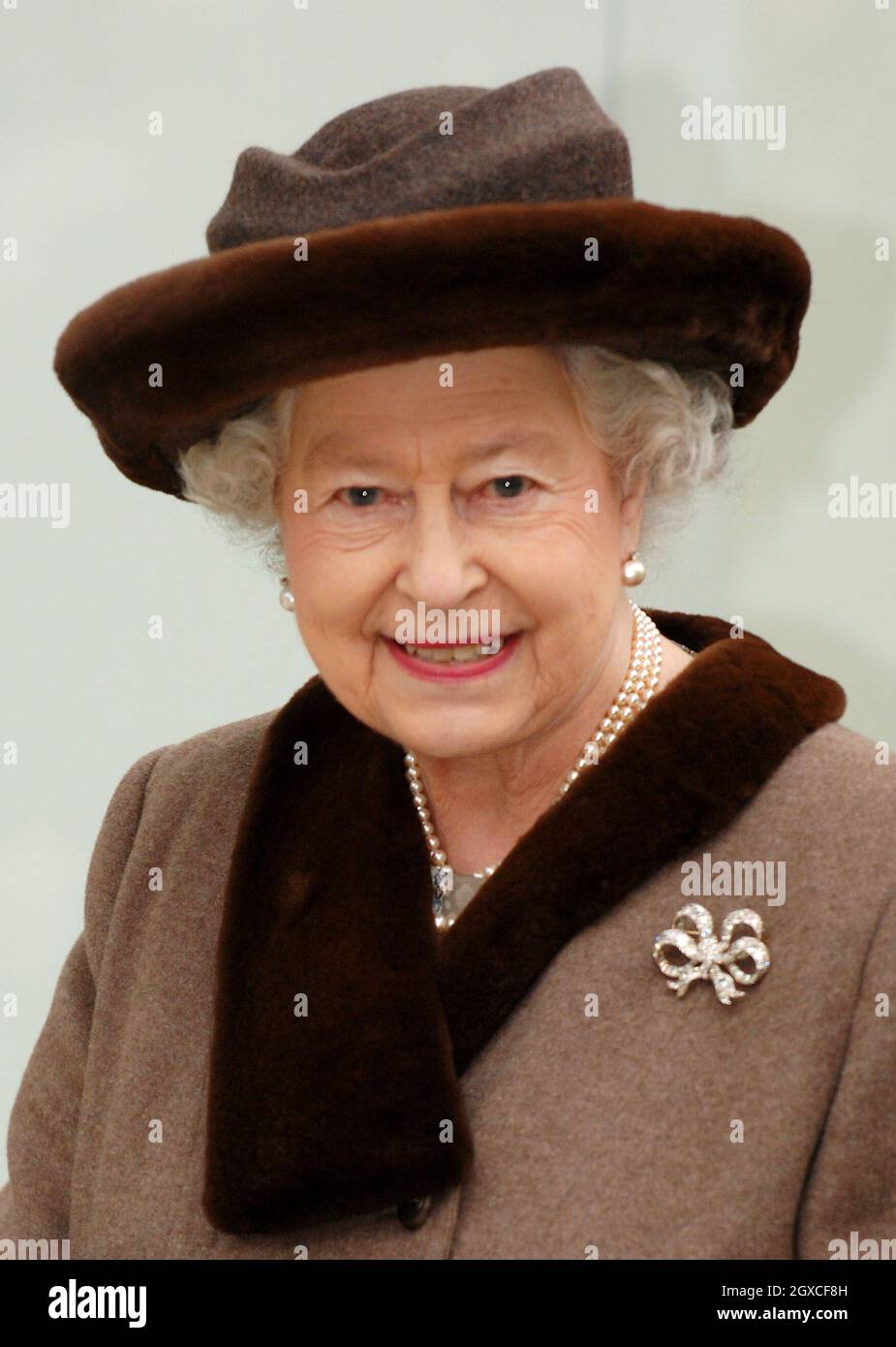 Queen Elizabeth II opens the King Edward Court Shopping Centre in Windsor. Stock Photo