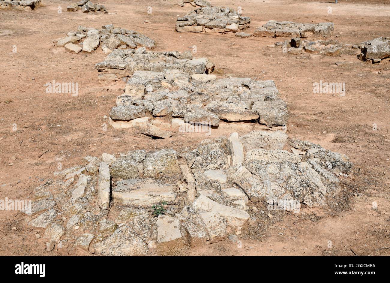 Azaila, urnfield culture (necropolis). At bottom Poblado Ibero del Cabezo de Alcala (Monumento Historico-Artistico). Iberian burial mound. Bajo Stock Photo