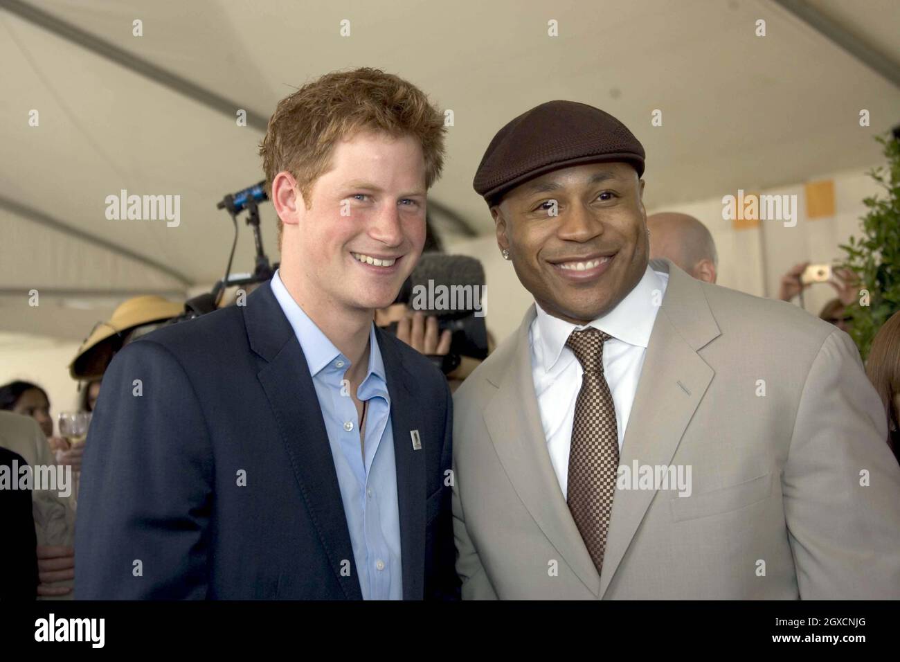 Prince harry new york 2009 hi-res stock photography and images - Alamy