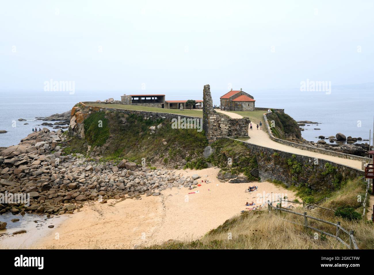 Santa Maria de la Lanzada hermitage (romanesque 12-13th century). Sangenjo, Pontevedra, Galicia, Spain. Stock Photo