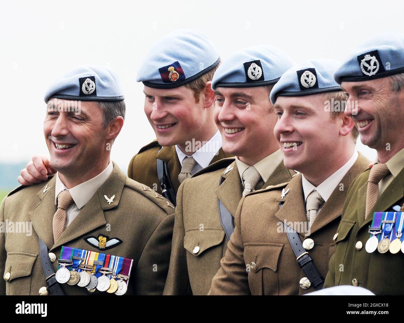 wear Army Flying Corps blue berets 