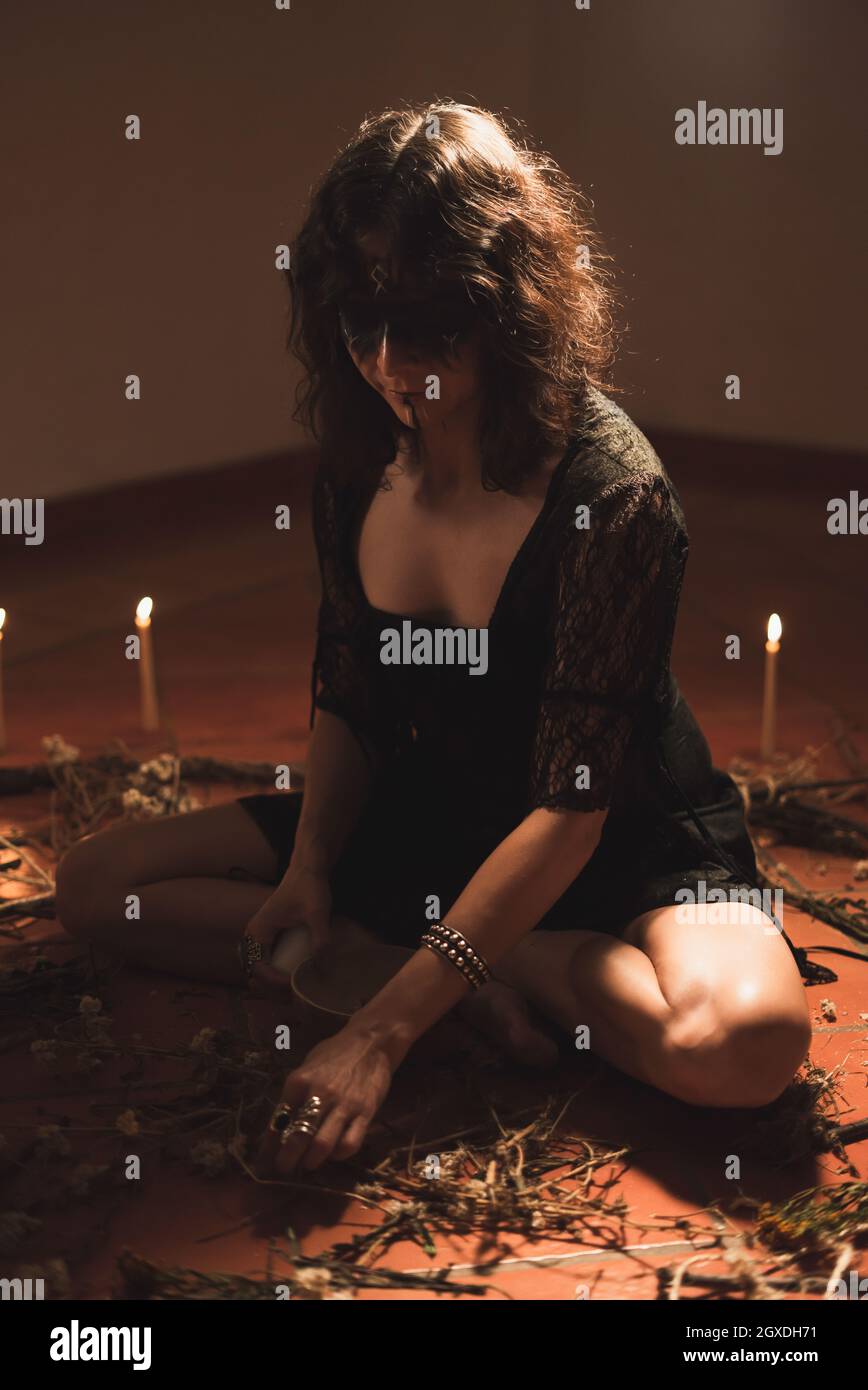 Witch Ritual Witch ritual hi-res stock photography and images - Alamy