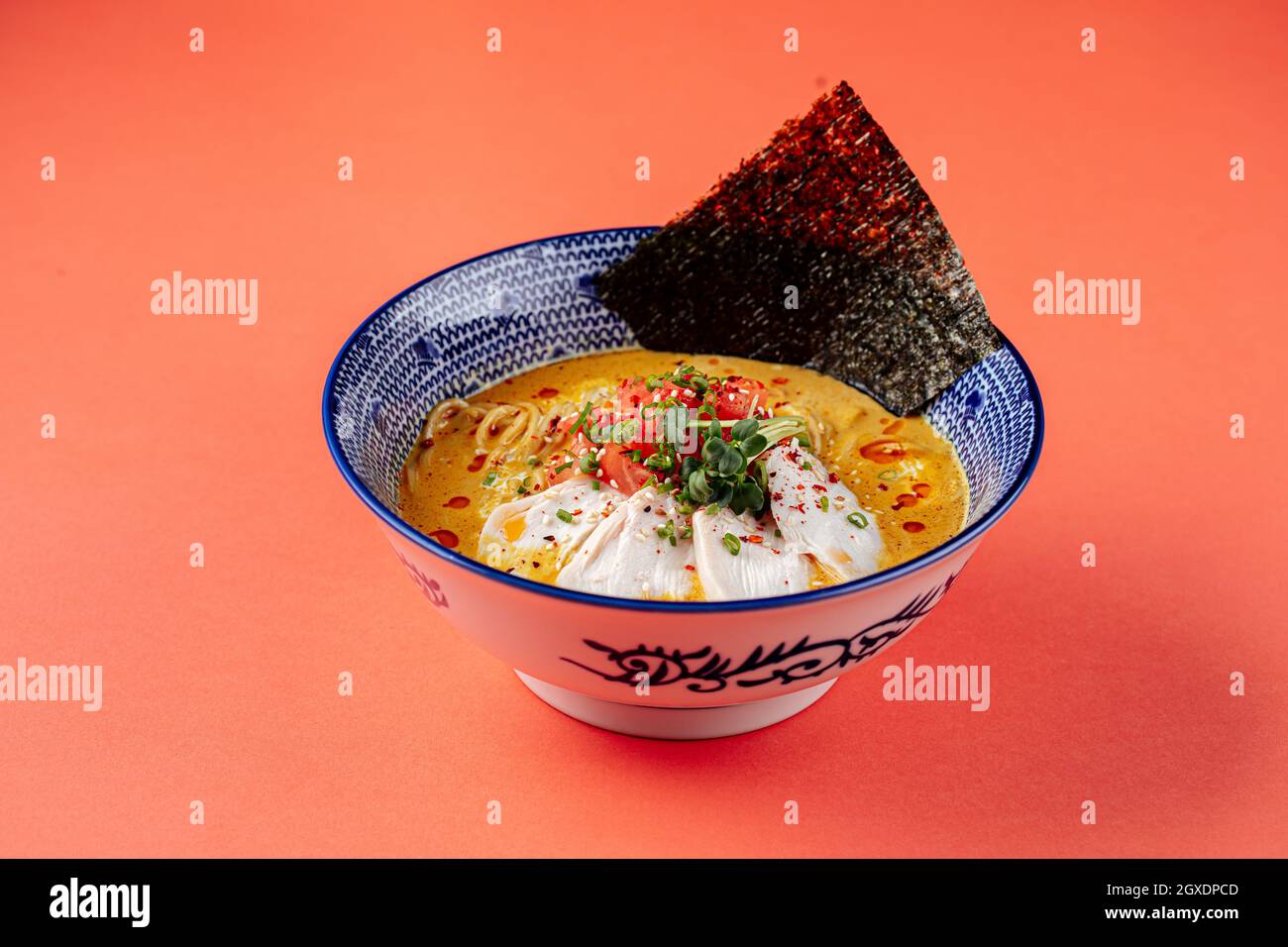 Japanese curry chicken ramen with tomatoes Stock Photo Alamy