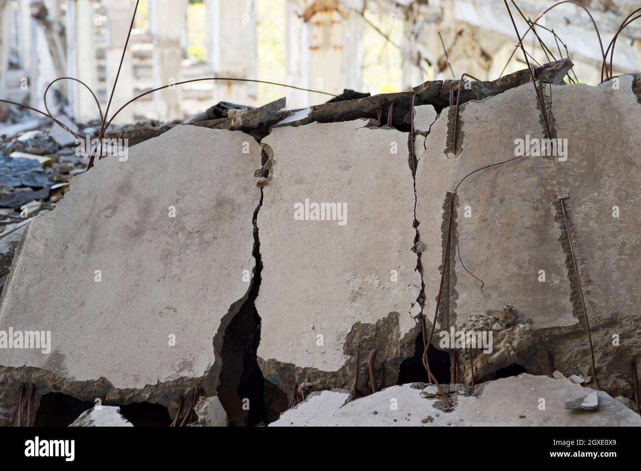 Broken Concrete Slab High Resolution Stock Photography And Images Alamy
