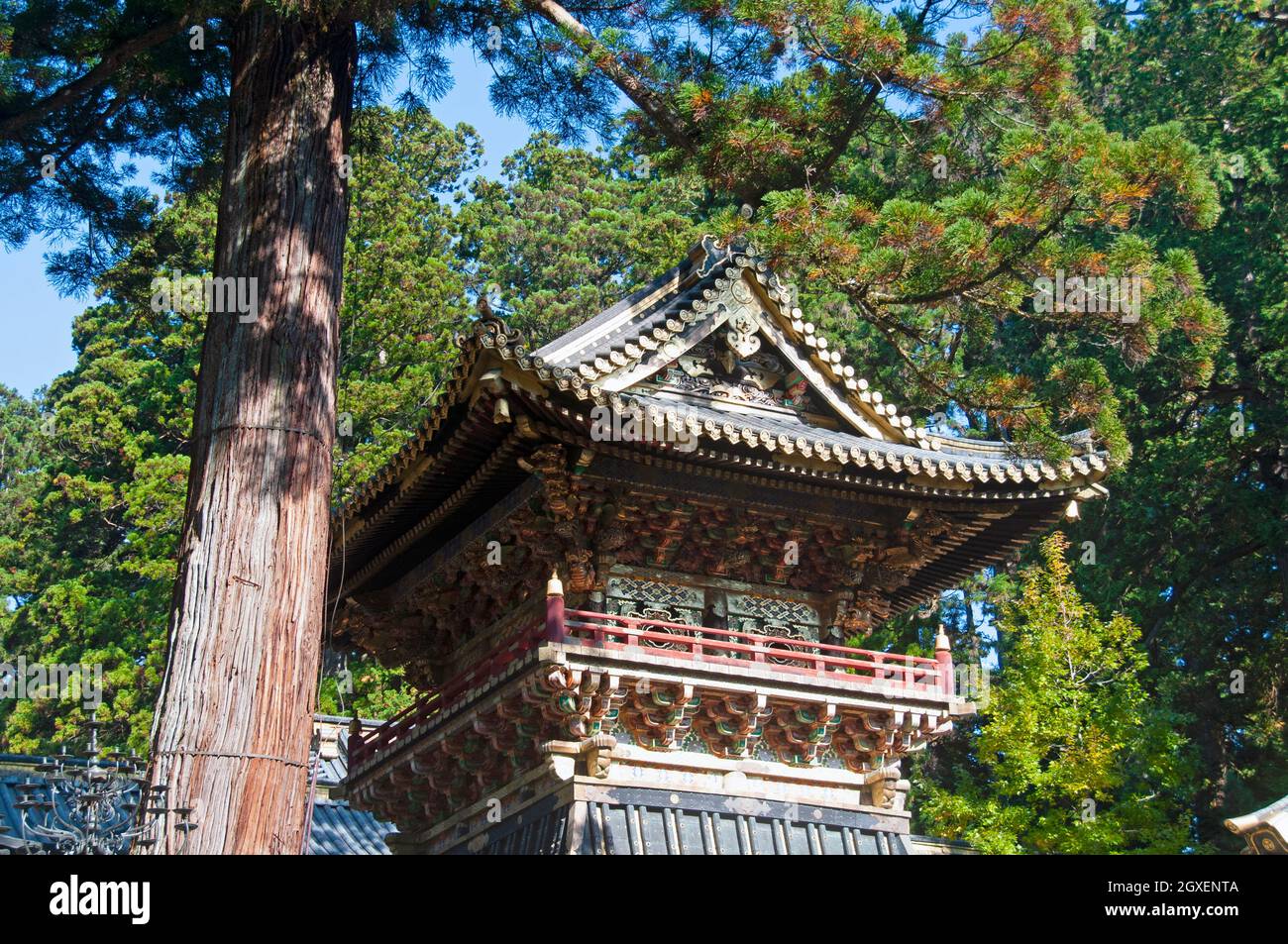 Traditional Japanese architecture at the Nikko Toshogu Shrine, Nikko, Japan Stock Photo