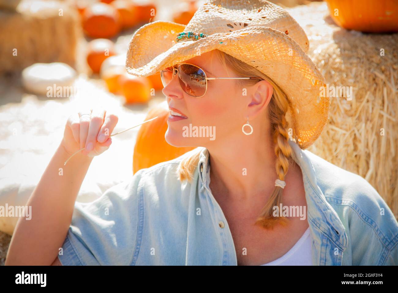 Chewing straw hi-res stock photography and images - Alamy