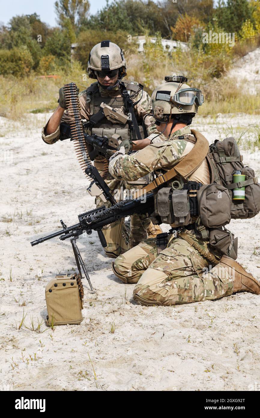 Us army rangers machinegun crew hi-res stock photography and images - Alamy