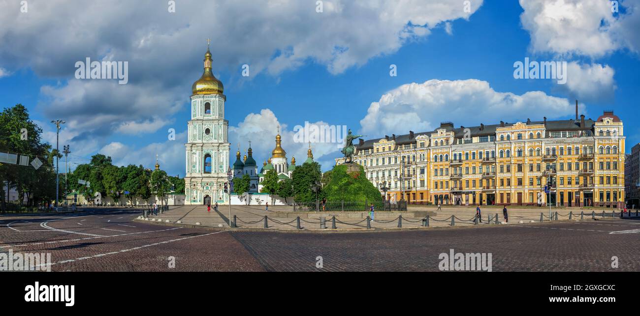 Kyiv, Ukraine 07.11.2020.  St. Sophia Square in Kyiv, Ukraine, on a sunny summer morning Stock Photo